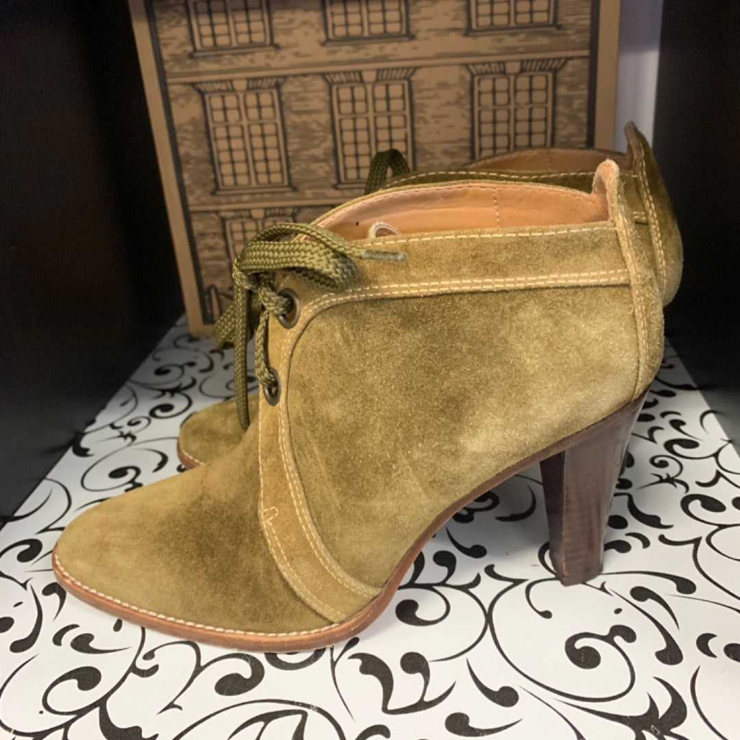 Michael Kors, Size 7 Moss