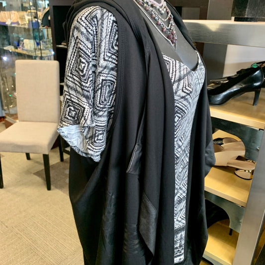 Picadilly, Large Black