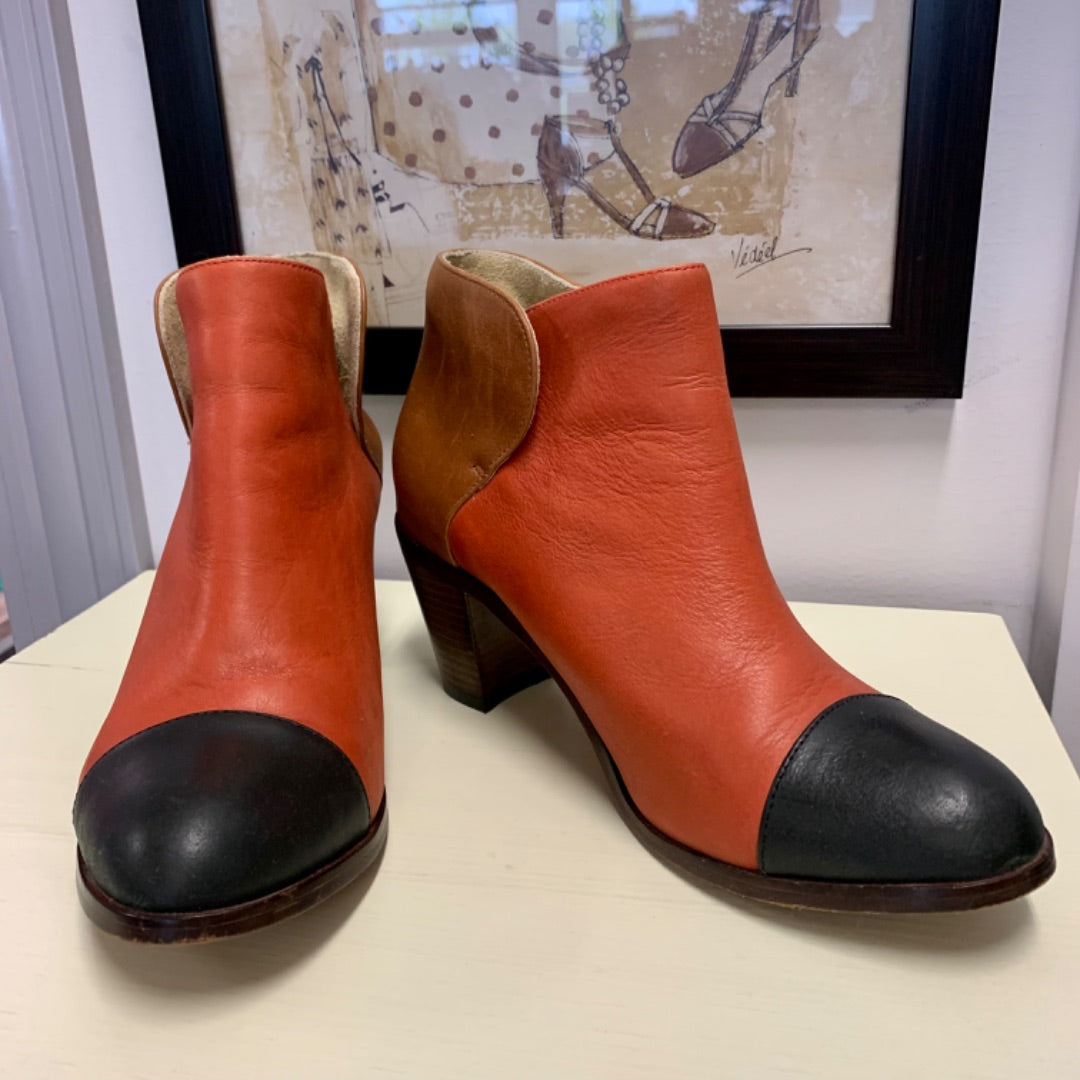 Samantha Pleet, Footwear, Size 8.5 Tri Colour