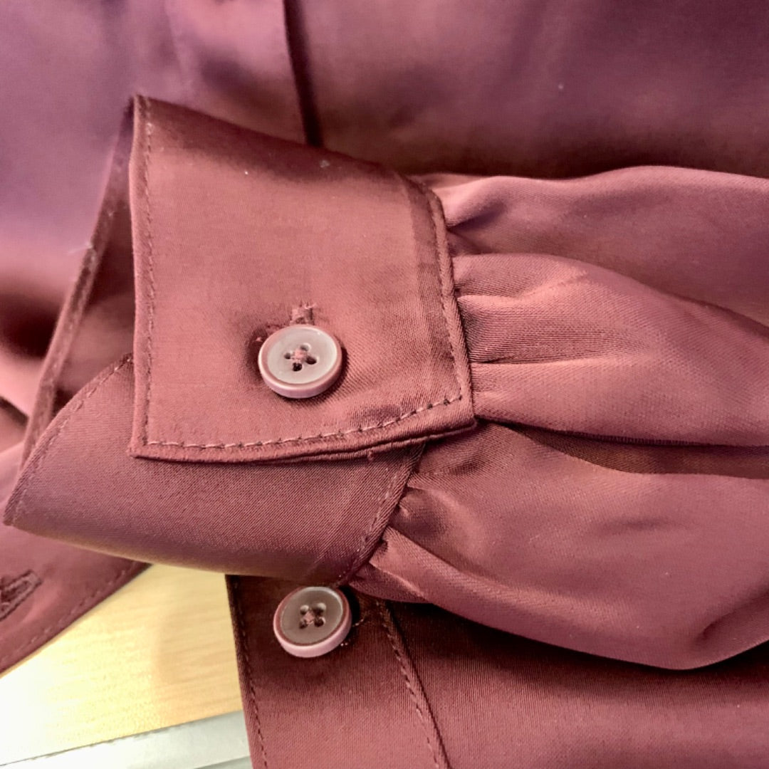 Gentle Fawn, Large Maroon