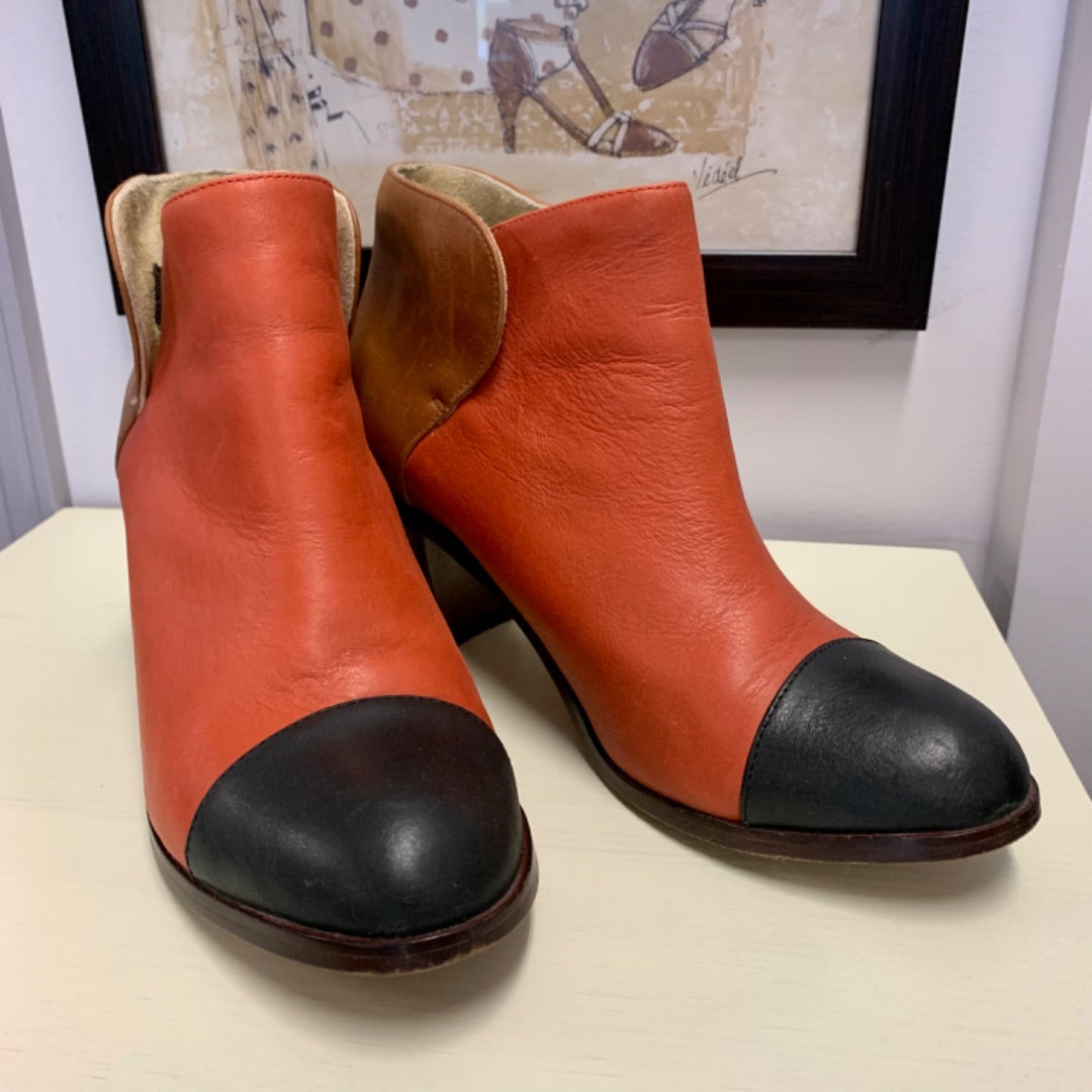 Samantha Pleet, Footwear, Size 8.5 Tri Colour