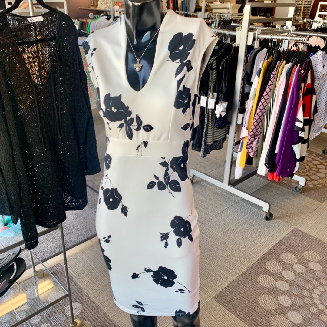 Privy, Dresses, XSmall White black