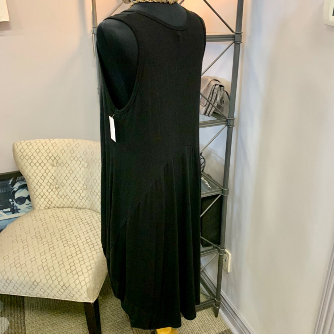 Red Coral, Dresses, Medium Black
