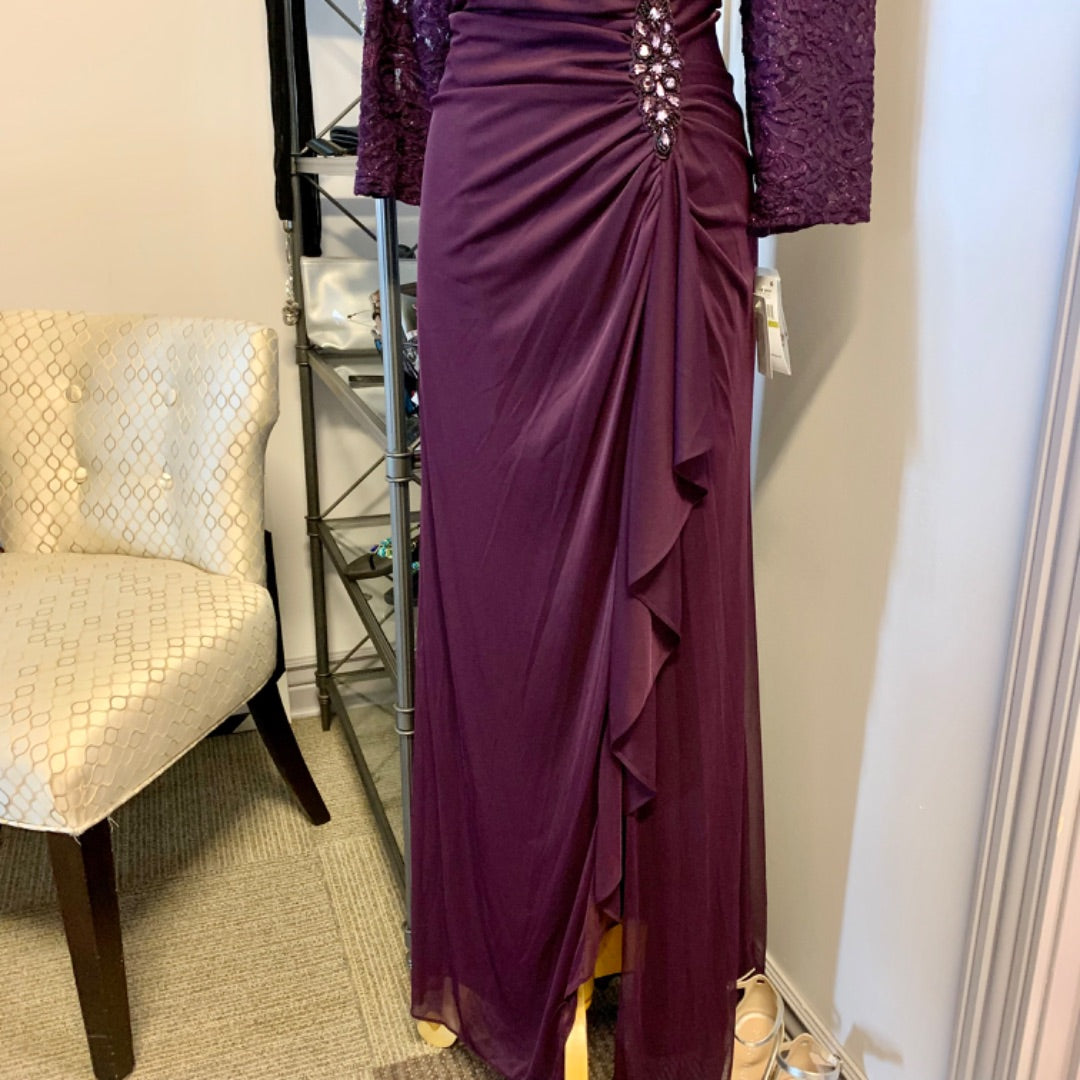 Alex E NWT Gown, Size 12/14 Purple