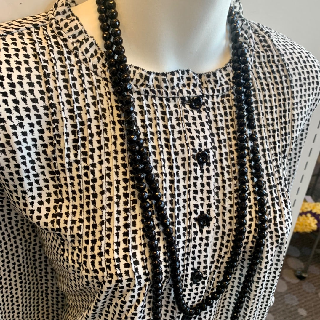 Adrianna Papell, Large Black & White