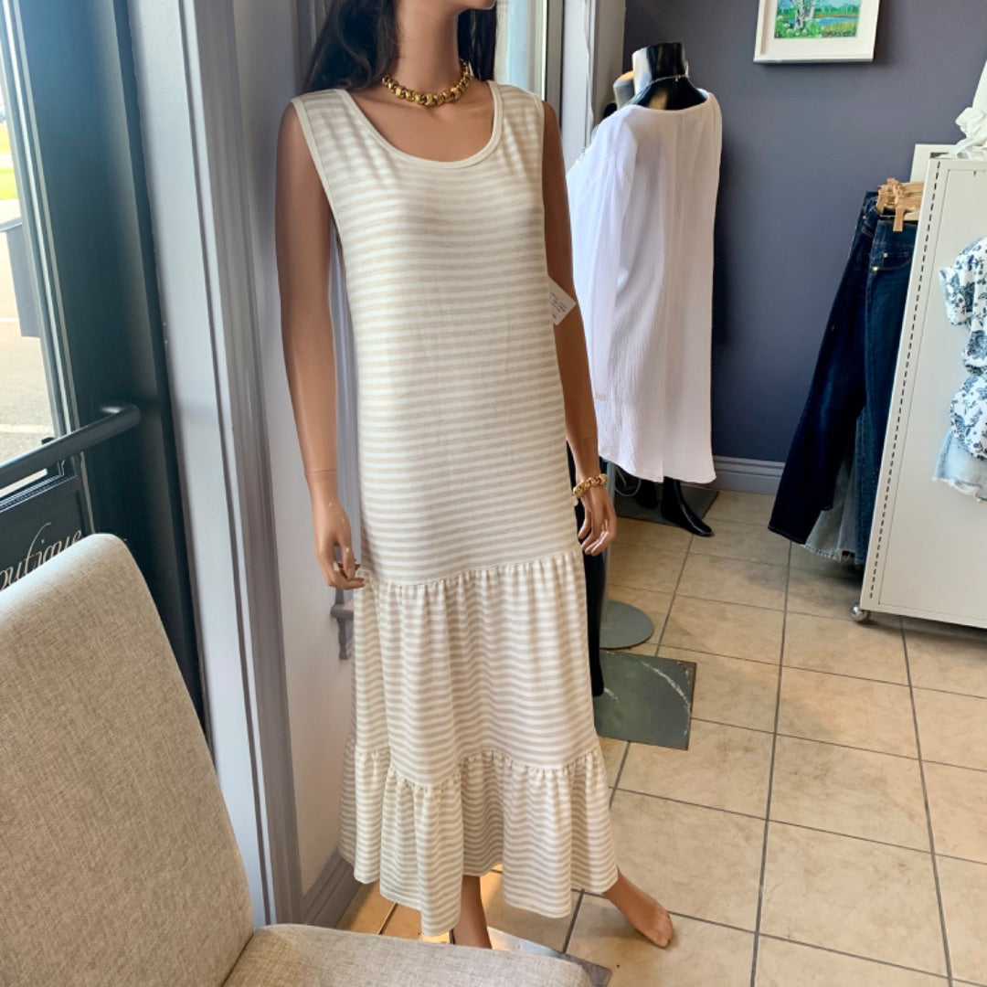 BB Dakota, Dresses, Large Sand Cream