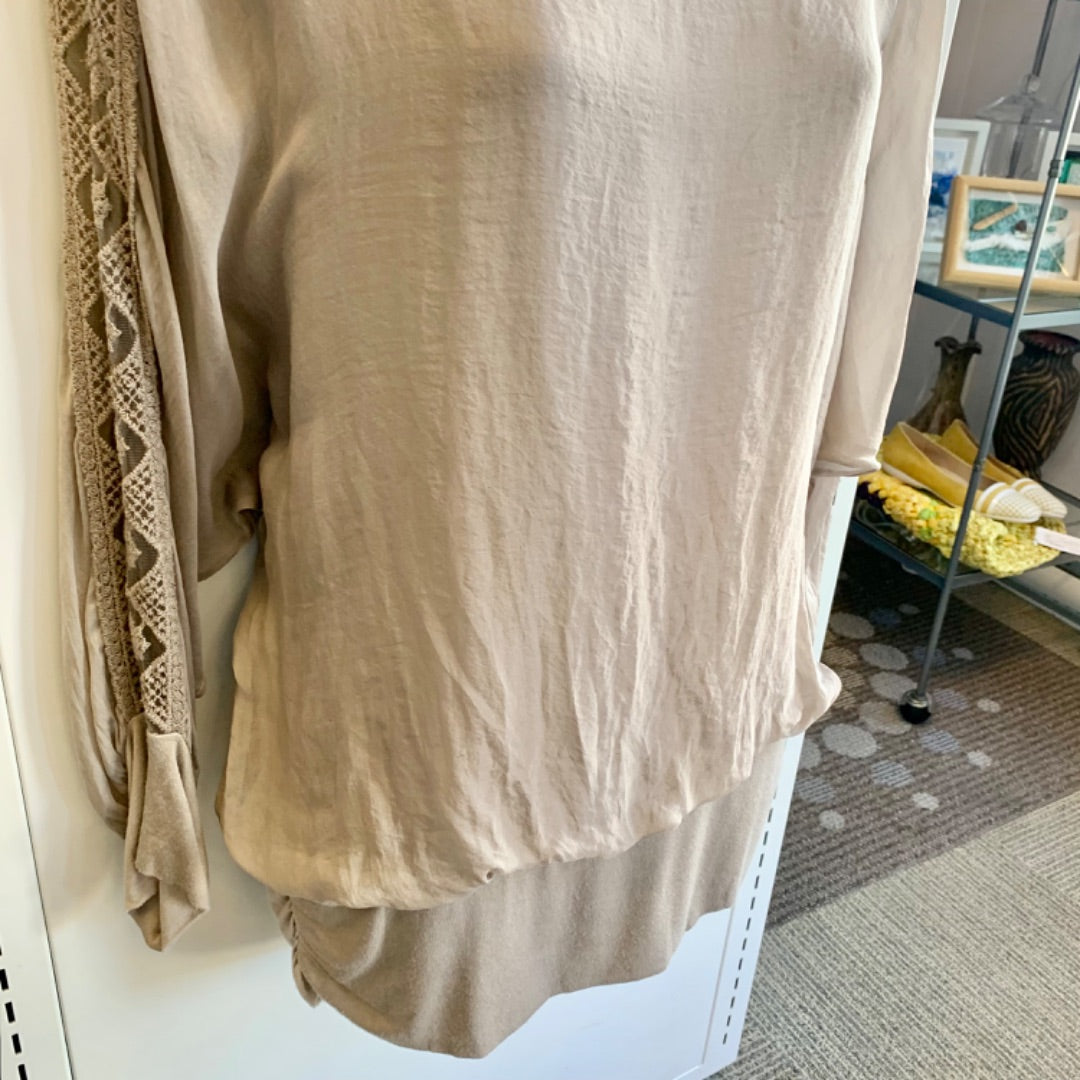 Keysha, Tops, Large Taupe