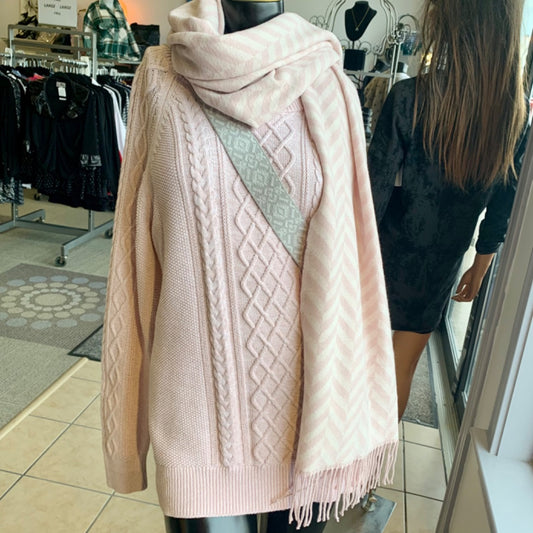 Love & Lore NWT Scarf, XLarge, Pink