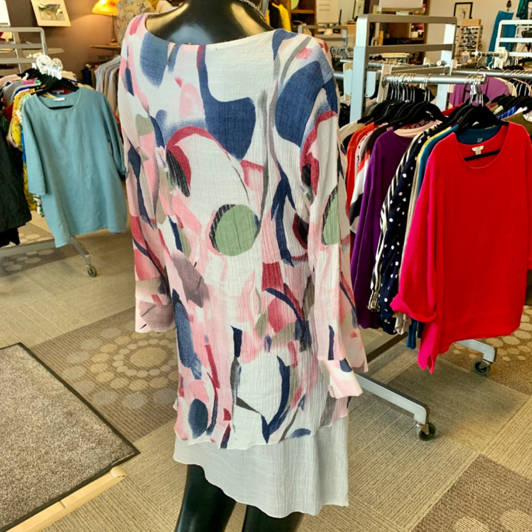 Alina's Exclusives, Tops, Medium Large Pink Navy Multi