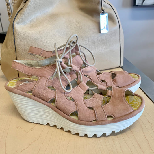 Fly London, size 7.5 (38) Old Rose
