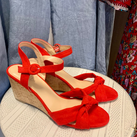 Le Chateau Wedge, Size 8 (40) Red