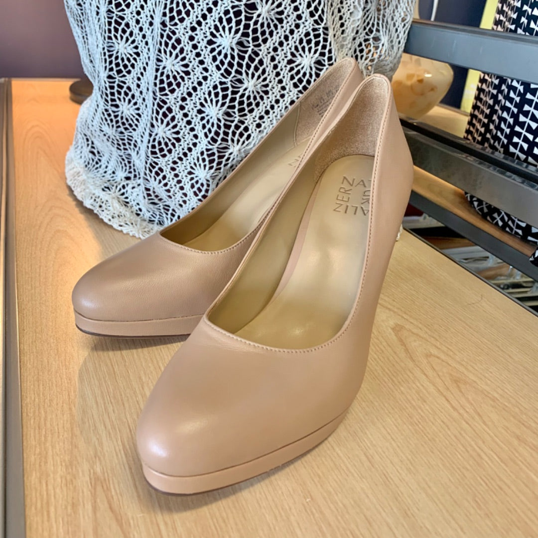 Naturalizer, Footwear, Size 7.5 Taupe