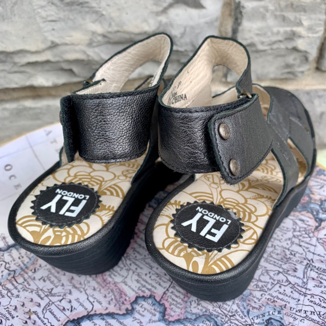 Fly London, Footwear, Size 8.5 (39) Grey