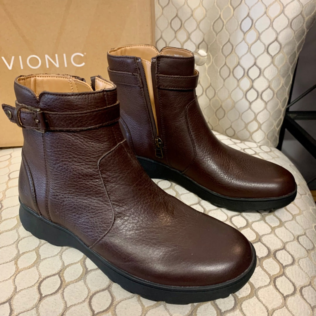 Vionic, Footwear, Size 6 Brown