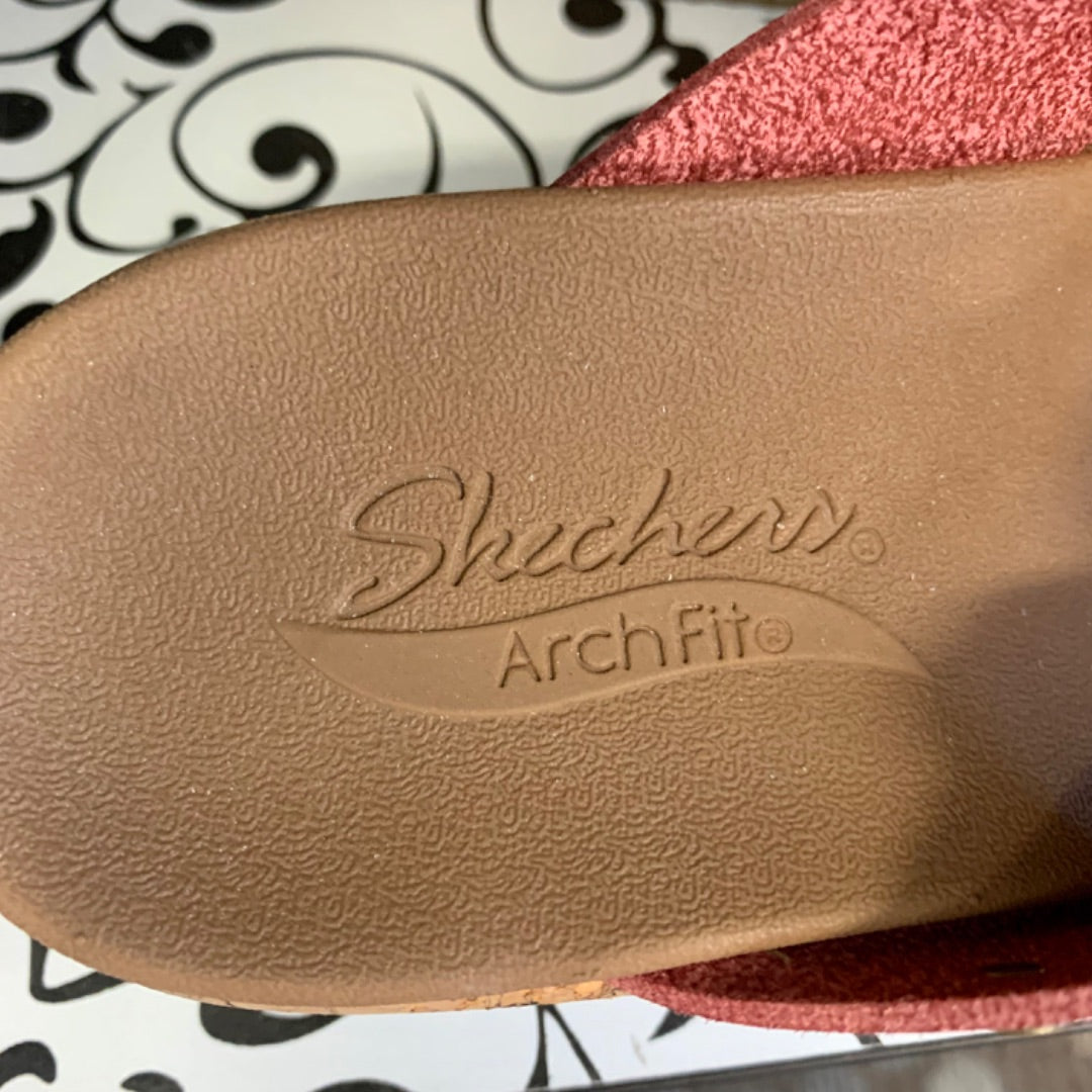 Skechers wedge, Footwear, Size 6 Red