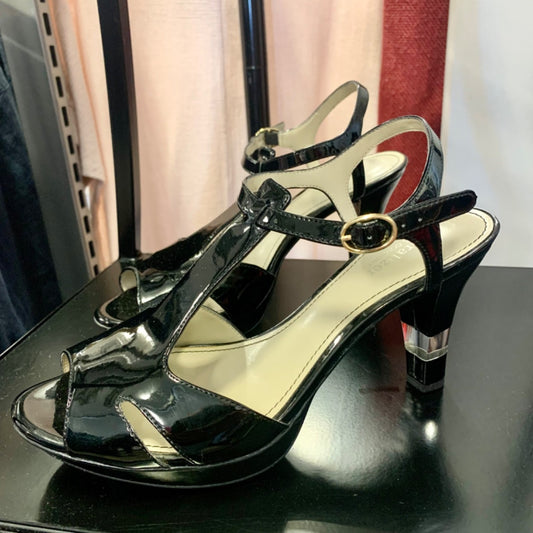 Naturalizer, Footwear, Size 8.5 Black