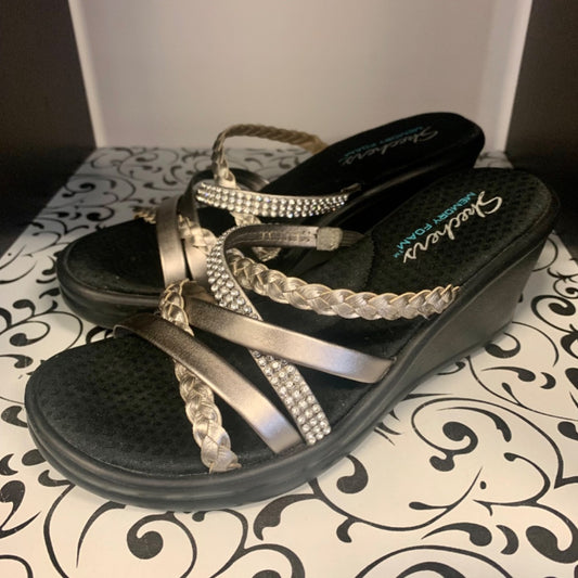 Skechers, Size 7 Silver