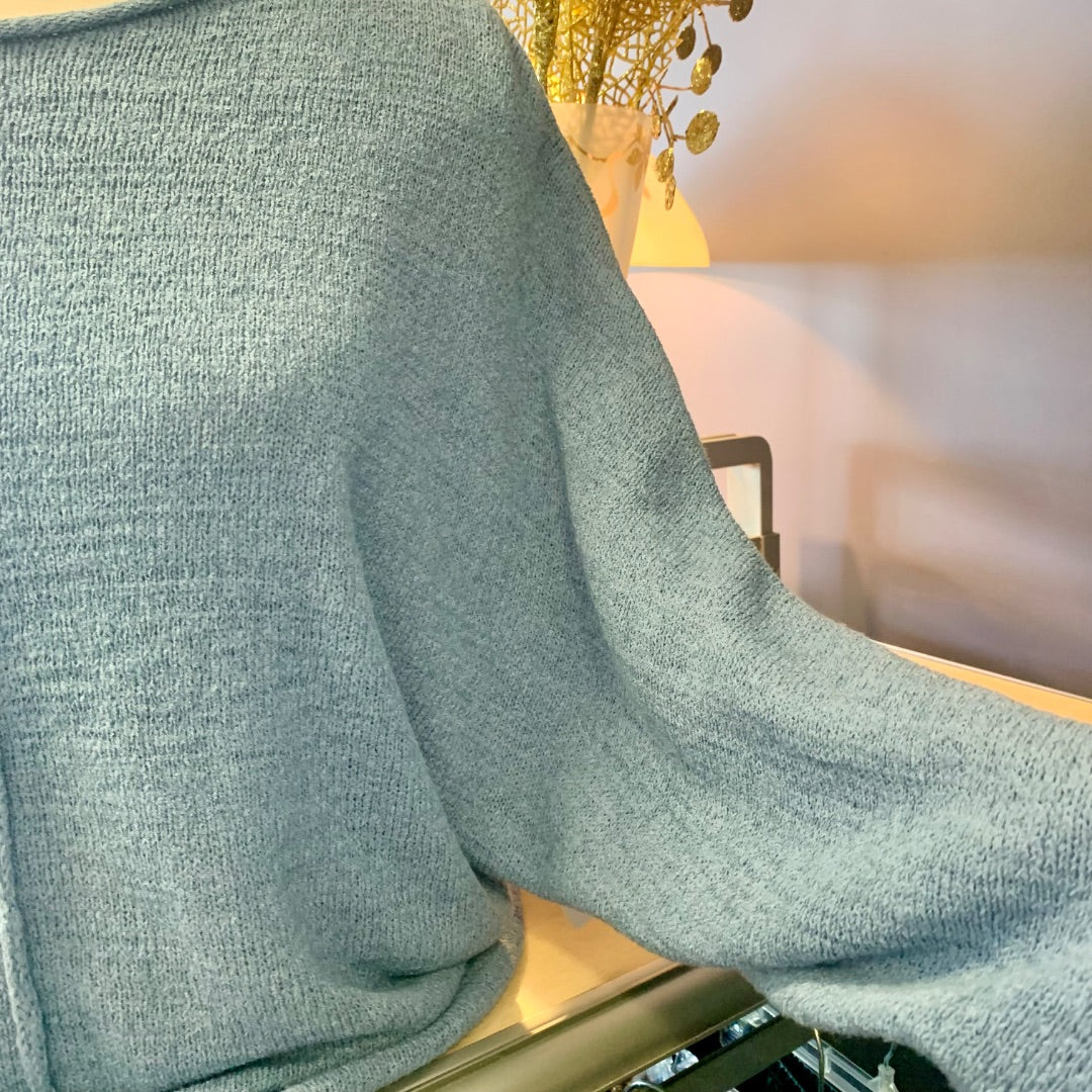 Suzy Shier, Sweaters, Medium Blue