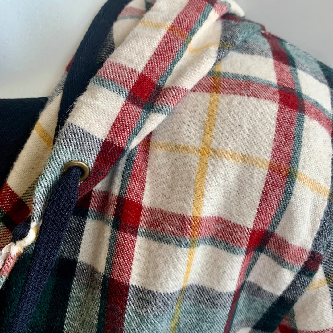 L.L. Bean, Tops, XLarge Red Cream Green