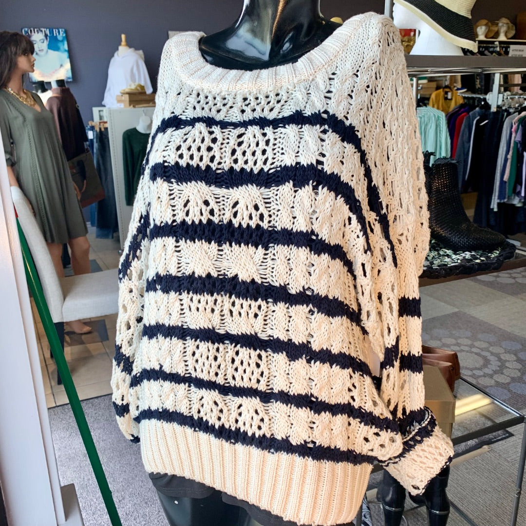 John+Jenn, Sweaters, Large Cream Black