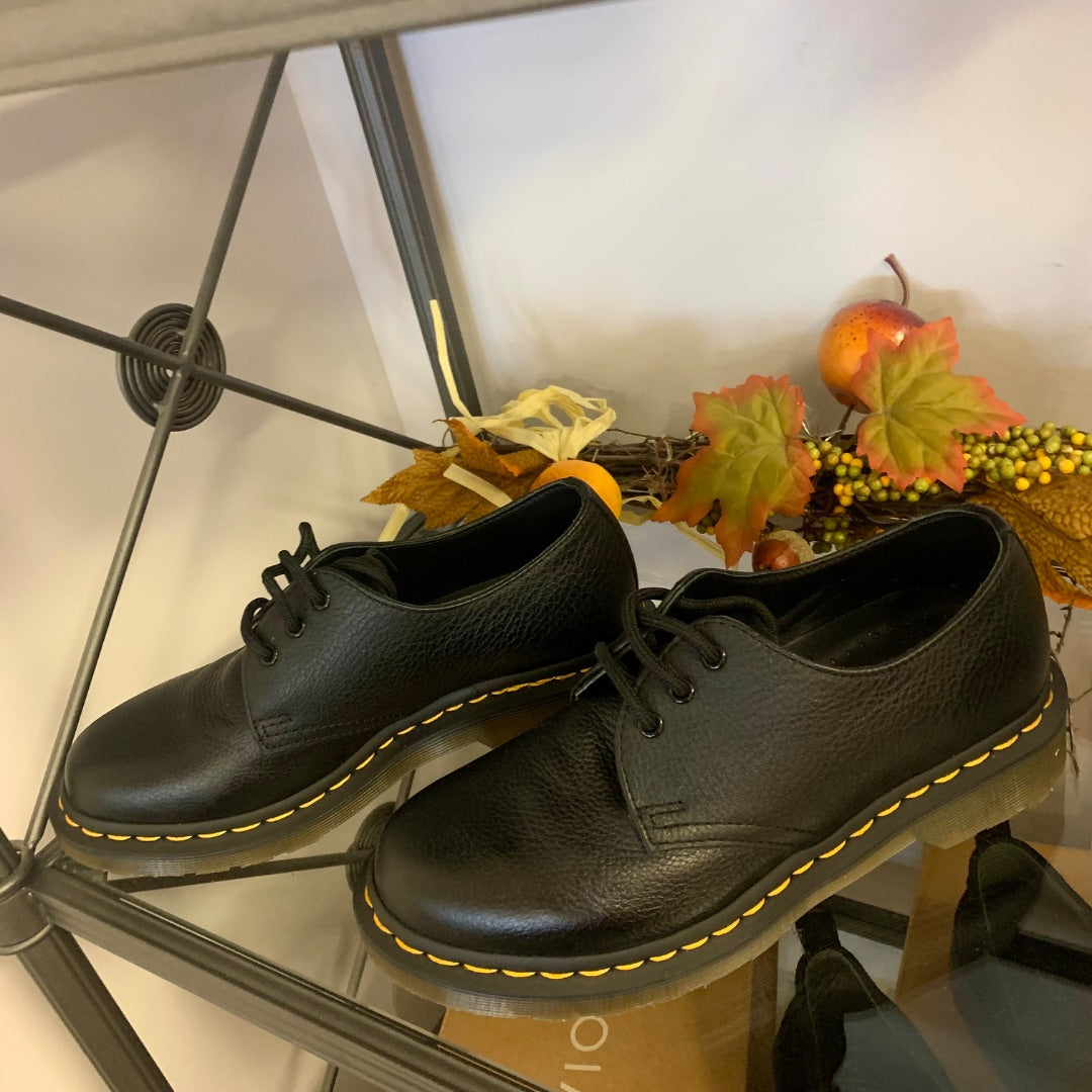 Dr Martens, Footwear, Size 6 Black