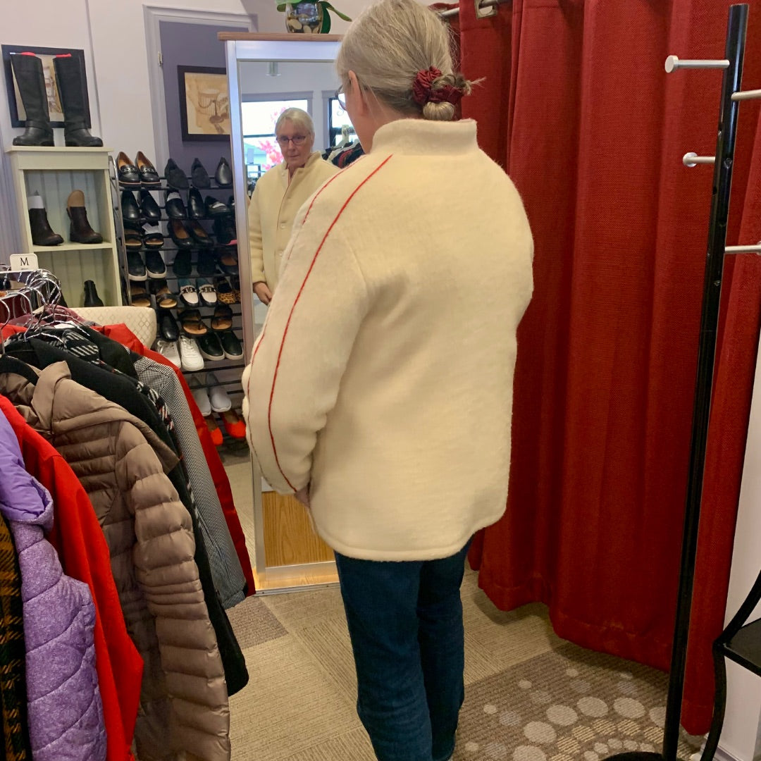 Hudson's Bay, Coats, Large White Red