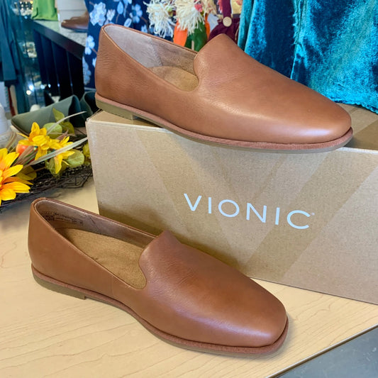 Vionic, Footwear, Size 8 Tan