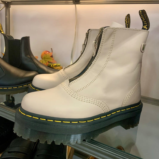 Dr Martens, Footwear, Size 7 Vintage Taupe
