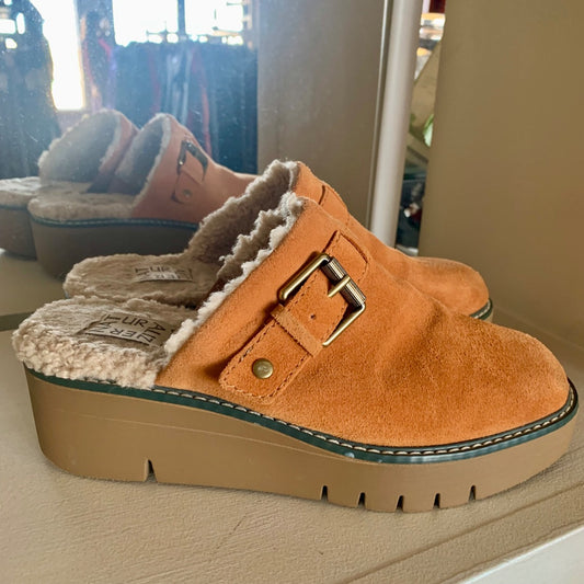 Naturalizer, Footwear, Size 7 Tan