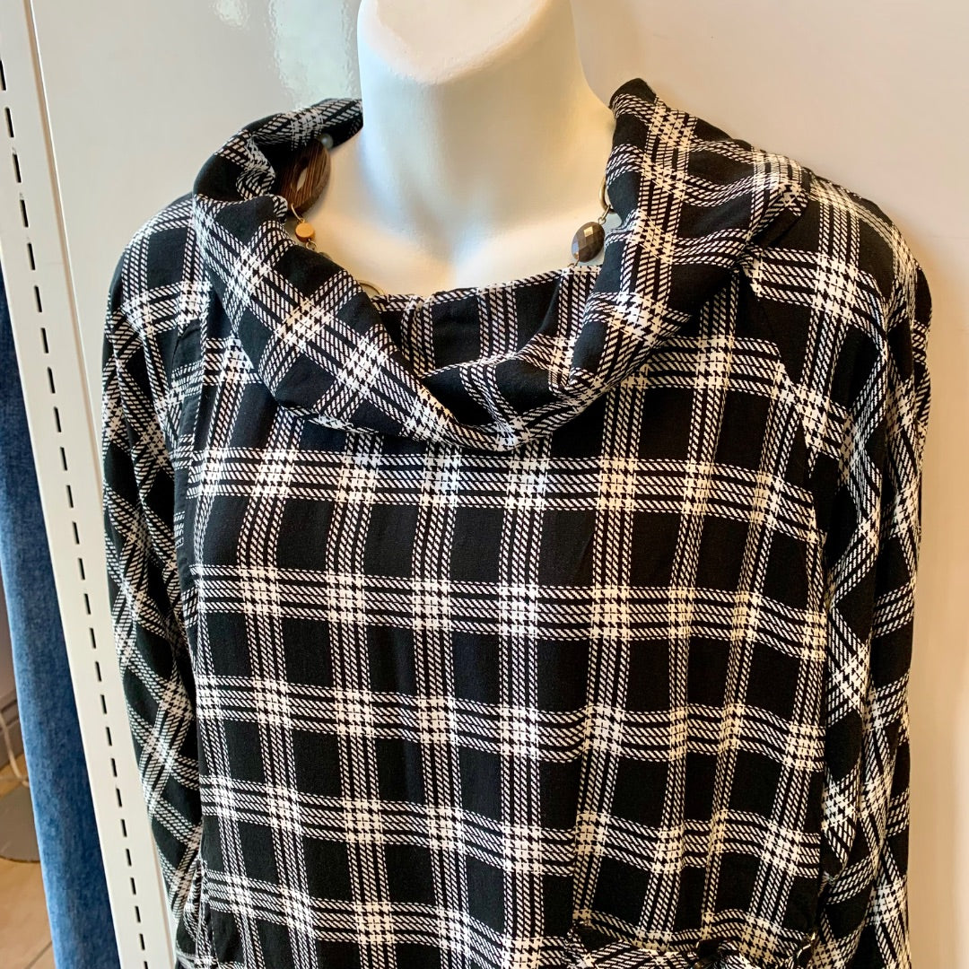 Shannon Passero, Tops, Medium Black White
