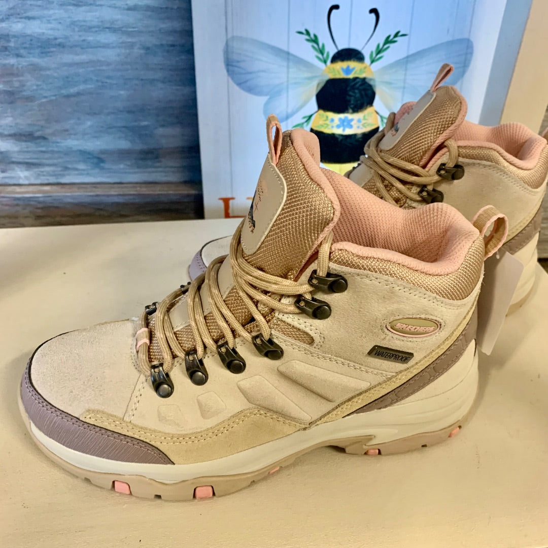 Skechers, Footwear, Size 7 Beige Multi